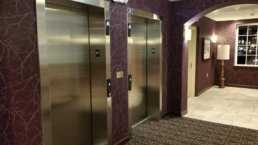 Hotel Wingate By Wyndham Elkins Extérieur photo