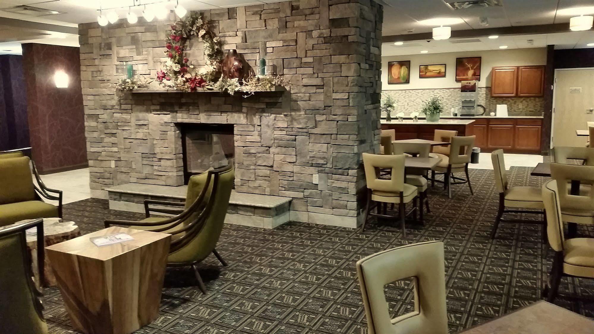 Hotel Wingate By Wyndham Elkins Extérieur photo