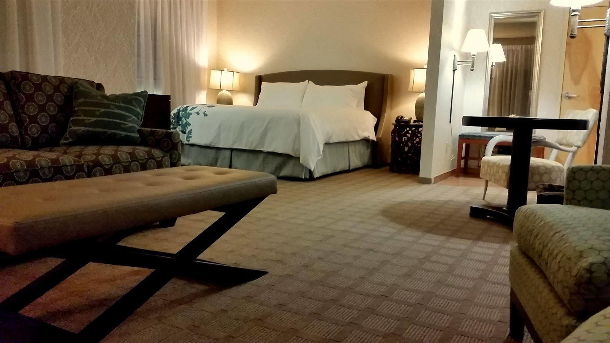 Hotel Wingate By Wyndham Elkins Extérieur photo
