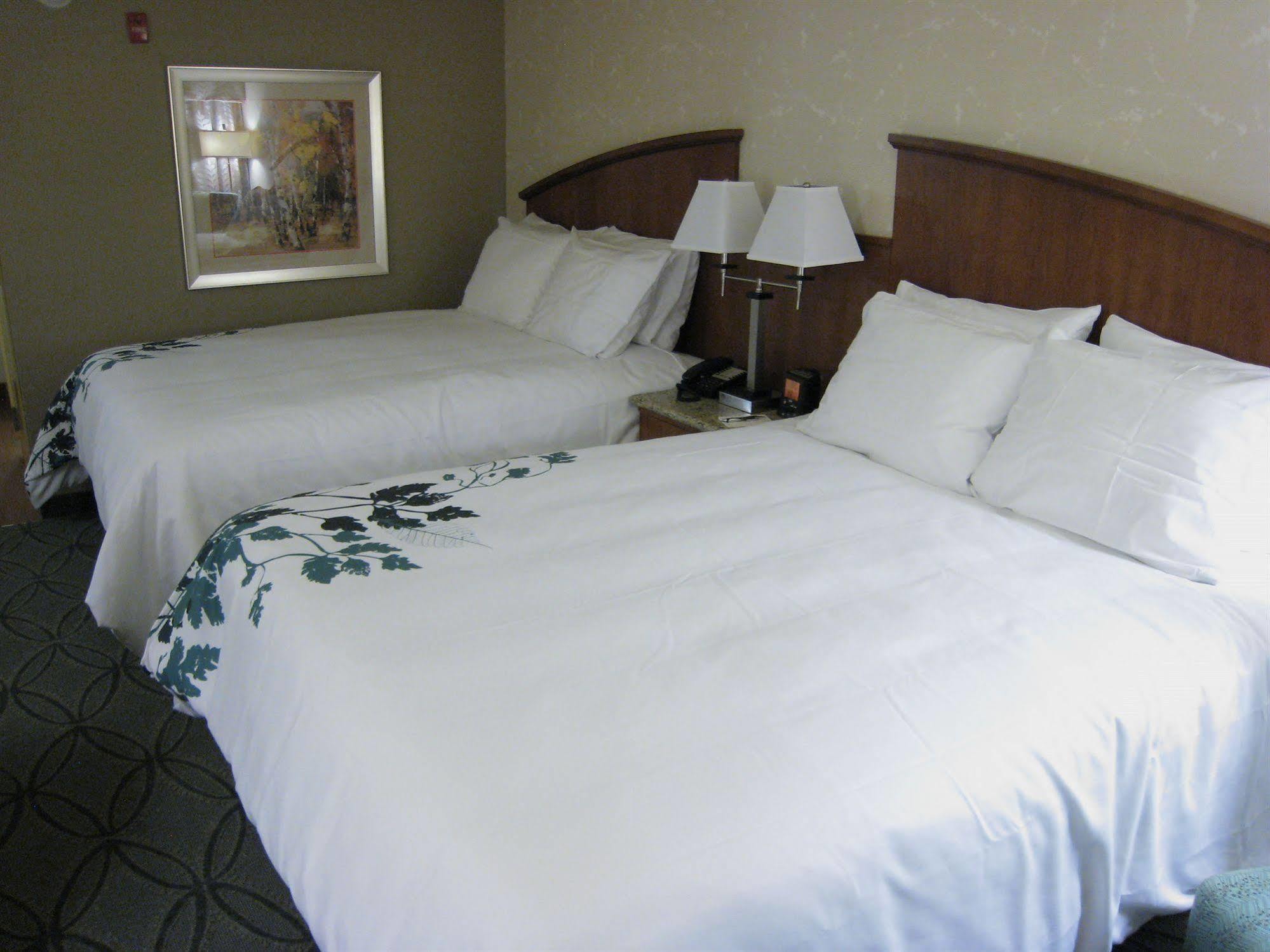 Hotel Wingate By Wyndham Elkins Extérieur photo