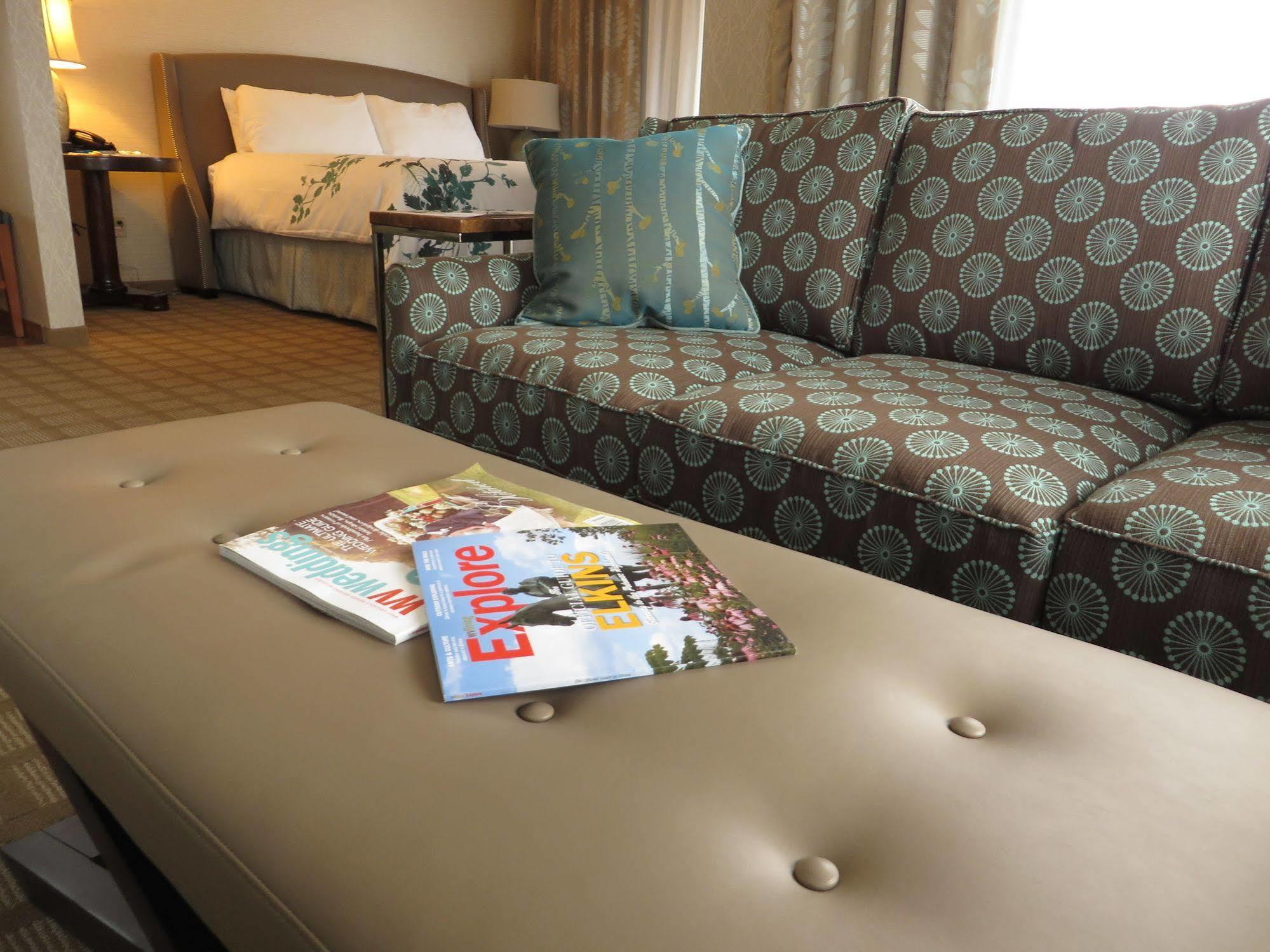 Hotel Wingate By Wyndham Elkins Extérieur photo