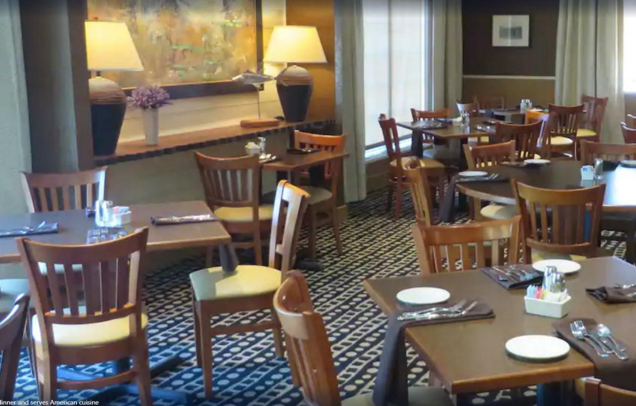 Hotel Wingate By Wyndham Elkins Extérieur photo